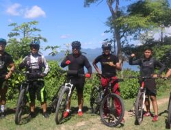 Pantau Kamtimbmas Nyambi Gowes, Kapolres Bima Kota dan Ketua Pengadilan Negeri Bima, Mengitari Pegunungan Panggi-Lawata