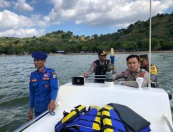 Tumpangi Kapal Patroli Sat Polairud, Kapolres Bima Pimpin Patroli Pengamanan Wisata