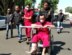 Pecahkan Kaca Mobil dan Gasak Ratusan Juta Uang Korban di Lombok Tengah