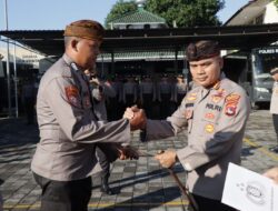 Polresta Mataram Berikan Penghargaan Kepada Polisi Lingkungan Yang Berprestasi