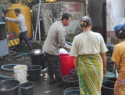 Polresta Mataram Salurkan Bantuan Air Bersih Ke Desa Langko Lingsa
