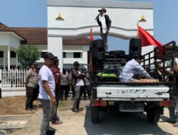 Kasus Korupsi Perusda, Front Pemuda Taliwang Gedor Kejaksaan Negeri KSB 