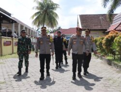 Polres Loteng Pastikan Keamanan Logistik Pemilu 2024 Jelang Pemungutan Suara.
