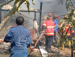 Diduga Korsleting Listrik, Rumah Di Uma Sima Terbakar