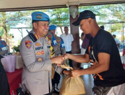 Propam Bersama Brimob Polda NTB Gelar Cooling System ke Komunitas Ojol