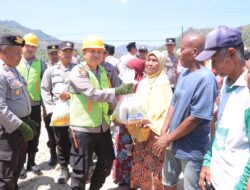 Kapolres Sumbawa Barat Lakukan Peletakan Batu Pertama, Tandai Mulainya Pembangunan Polsek Brang Ene