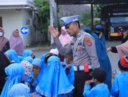 Operasi Zebra Rinjani 2024 – Sat Lantas Polres Sumbawa Barat Laksanakan Police Goes to School
