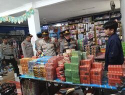 Polsek Praya Gencarkan Razia Petasan di Bulan Ramadan