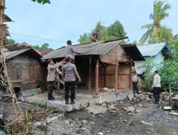 Polsek Jonggat Inisiasi Bedah Rumah Warga Tidak Layak Huni di Desa Sukarara