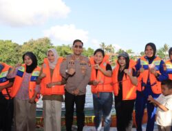 ‎Kapolres Loteng Buka Lomba Balap Sampan Meriahkan Hari Bhayangkara ke-79.