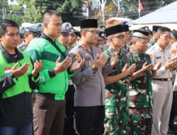 ‎TNI-Polri dan Ojol di Loteng Gelar Doa Bersama Untuk Kedamaian Negeri Dan Sholat Gaib Untuk Alm. Afan.