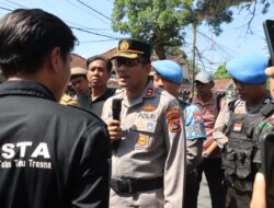 ‎Ratusan Personel Gabungan TNI-Polri Amankan Unjuk Rasa di Lombok Tengah.