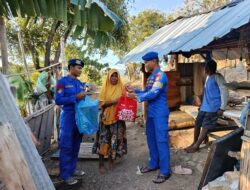 Polairud Polda NTB Salurkan Bantuan Sembako untuk Warga Pesisir Maluk