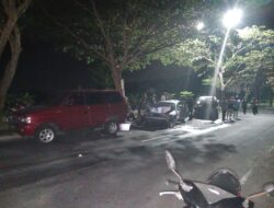 ‎Sat Lantas Polres Loteng Olah TKP Kecelakaan Beruntun di Penujak. ‎