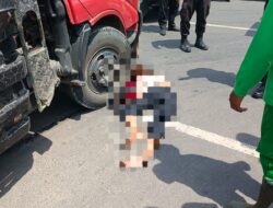 ‎Sat Lantas Polres Loteng Olah TKP Laka Lantas di Kuta, Seorang Pelajar Meninggal Dunia.