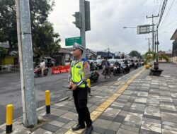 Pastikan Kenyamanan Masyarakat Berlalulintas, Satgas Pam Jalur Ops Lilin 2025, Perketat Pengamanan Jalur di Titik Vital Kota Mataram