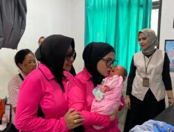 Ny. Heny Agus Purwanta dan Pelukan Pertama untuk Bayi Kayangan