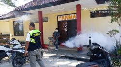 Cegah Demam Berdarah, Biddokkes Polda NTB Lakukan Fogging di SPN Belanting  Mataram, NTB Sebagai langkah