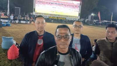 Sambil Diskusi Santai Kapolda NTB Rangkul Pelaku UMKM dan Komunitas Nobar Semifinal Piala Dunia