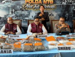 Ditreskrimum Polda NTB Tangkap 4 Tersangka Jaringan Pembuat STNK Palsu