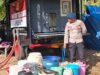 Brimob Polda NTB Salurkan 1.000 Liter Air Bersih untuk Warga Terdampak Gempa di Ende