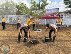 Kapolda NTB Bersama Forkopimda Tanam Pohon di Lanud ZAM, Perkuat Gerakan Green Policing